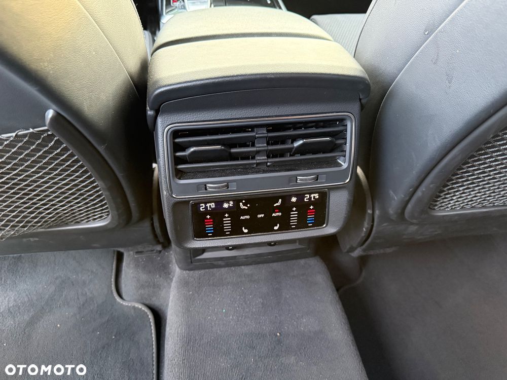 Audi Q7 50 TDI quattro tiptronic S line - 13
