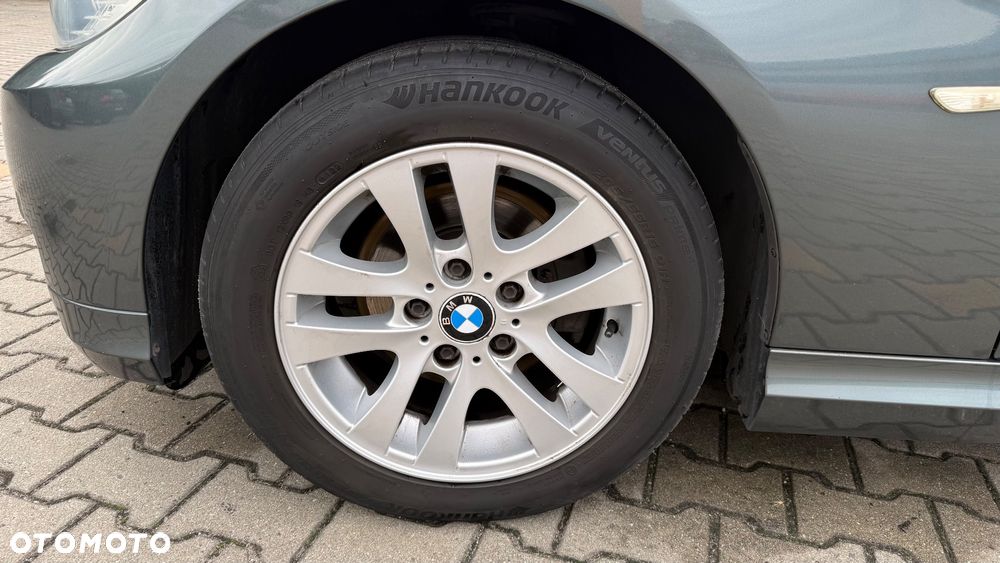 BMW Seria 3 318i - 7