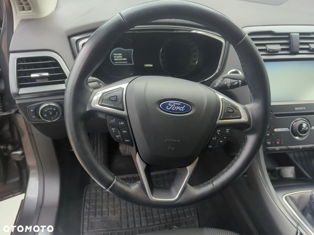 Ford Mondeo 2.0 TDCi Titanium - 11