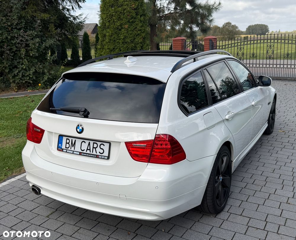 BMW 3 Series 2009 photo 5