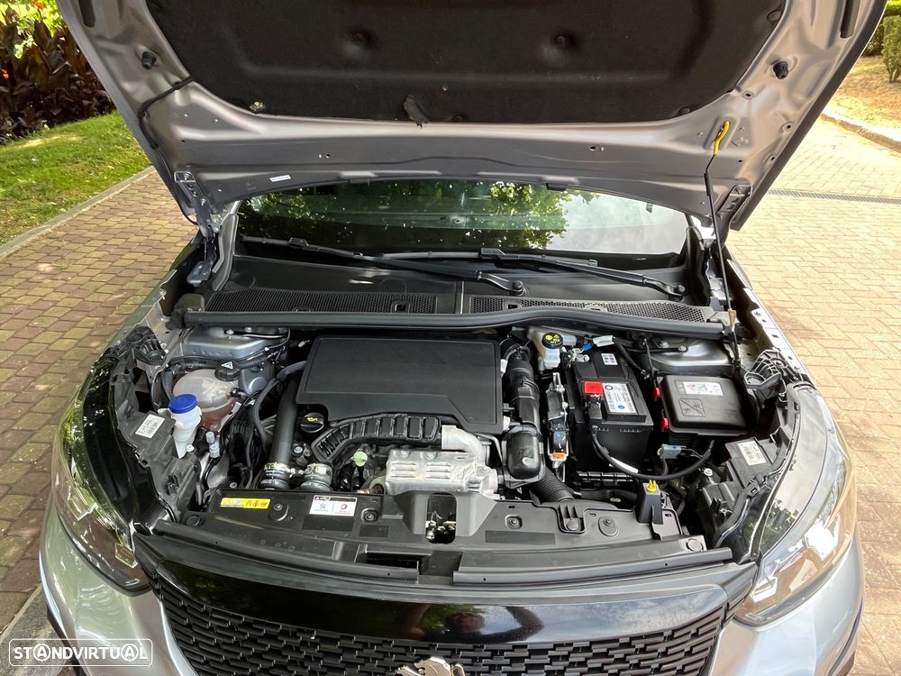 Peugeot 2008 1.2 PureTech Active Pack - 31