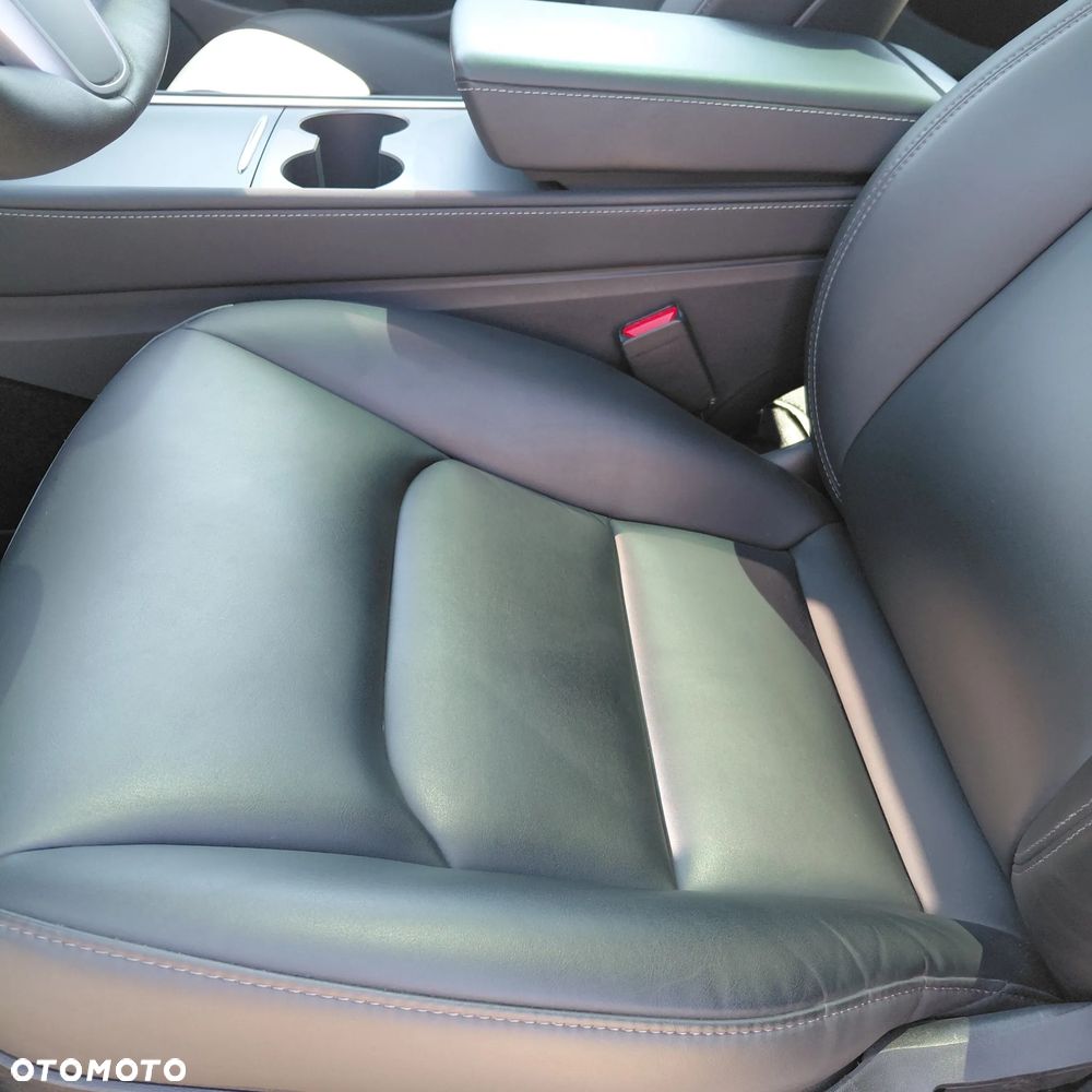 Tesla Model 3 RWD - 29