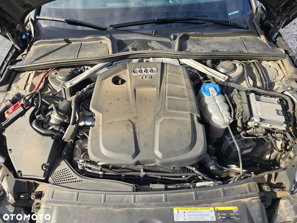 Audi A4 Avant 2.0 TDI S tronic - 38