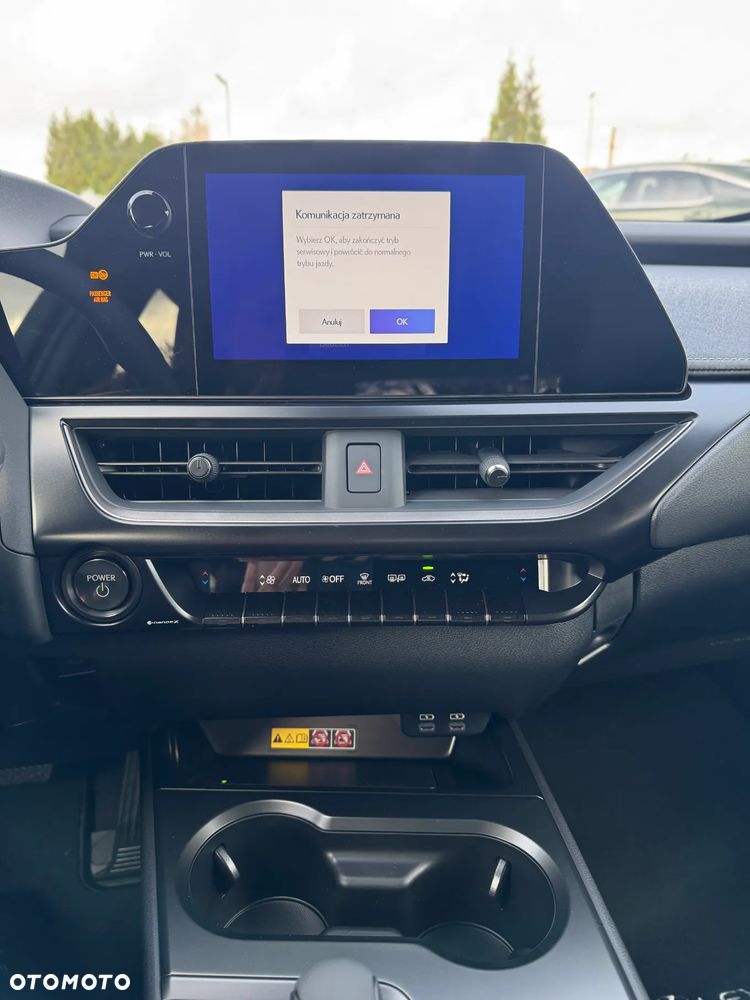 Lexus UX 300h Business - 14