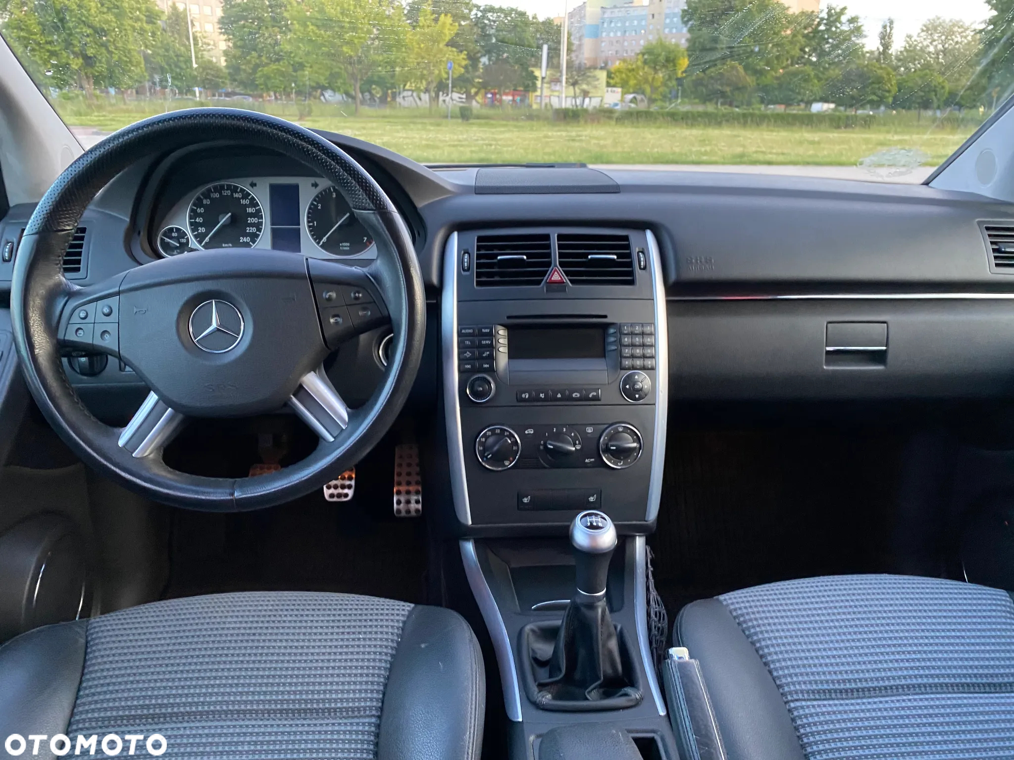Mercedes-Benz Klasa B 200 - 13