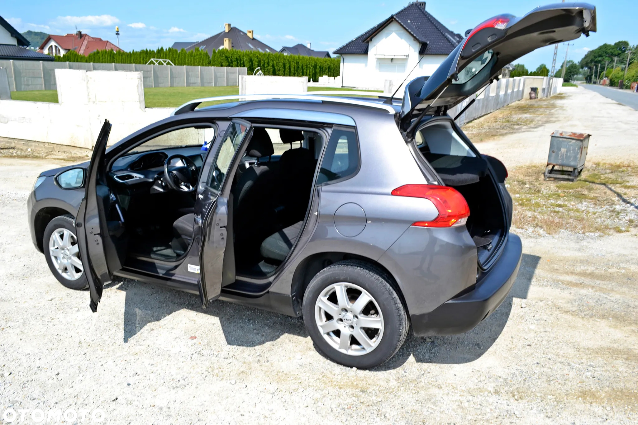 Peugeot 2008 - 8