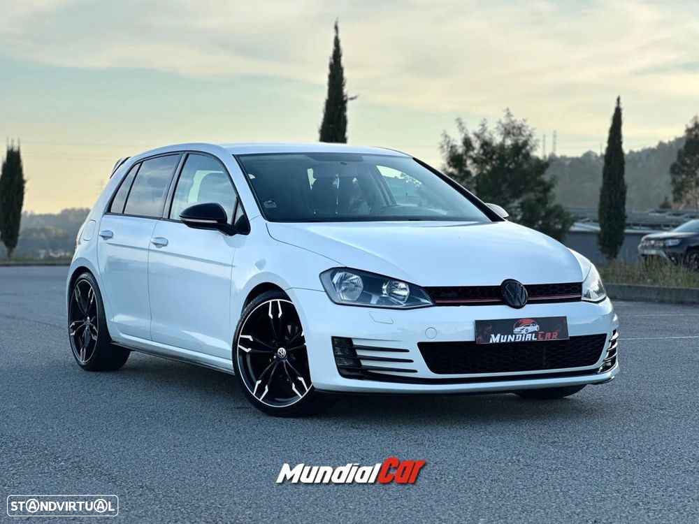 VW Golf 1.6 TDi Highline - 19