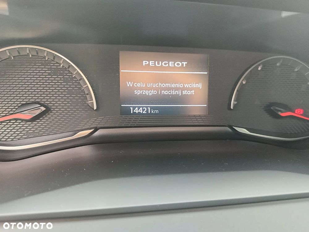Peugeot 2008 1.2 PureTech Active Pack S&S - 8