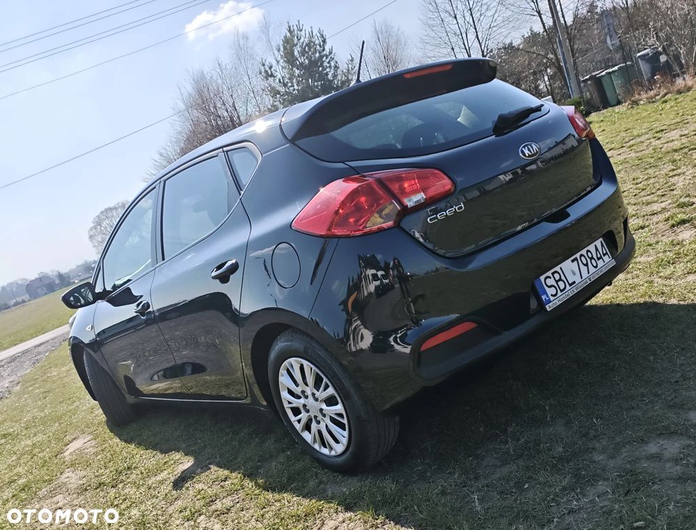 Kia Ceed 1.4 CVVT Attract - 3