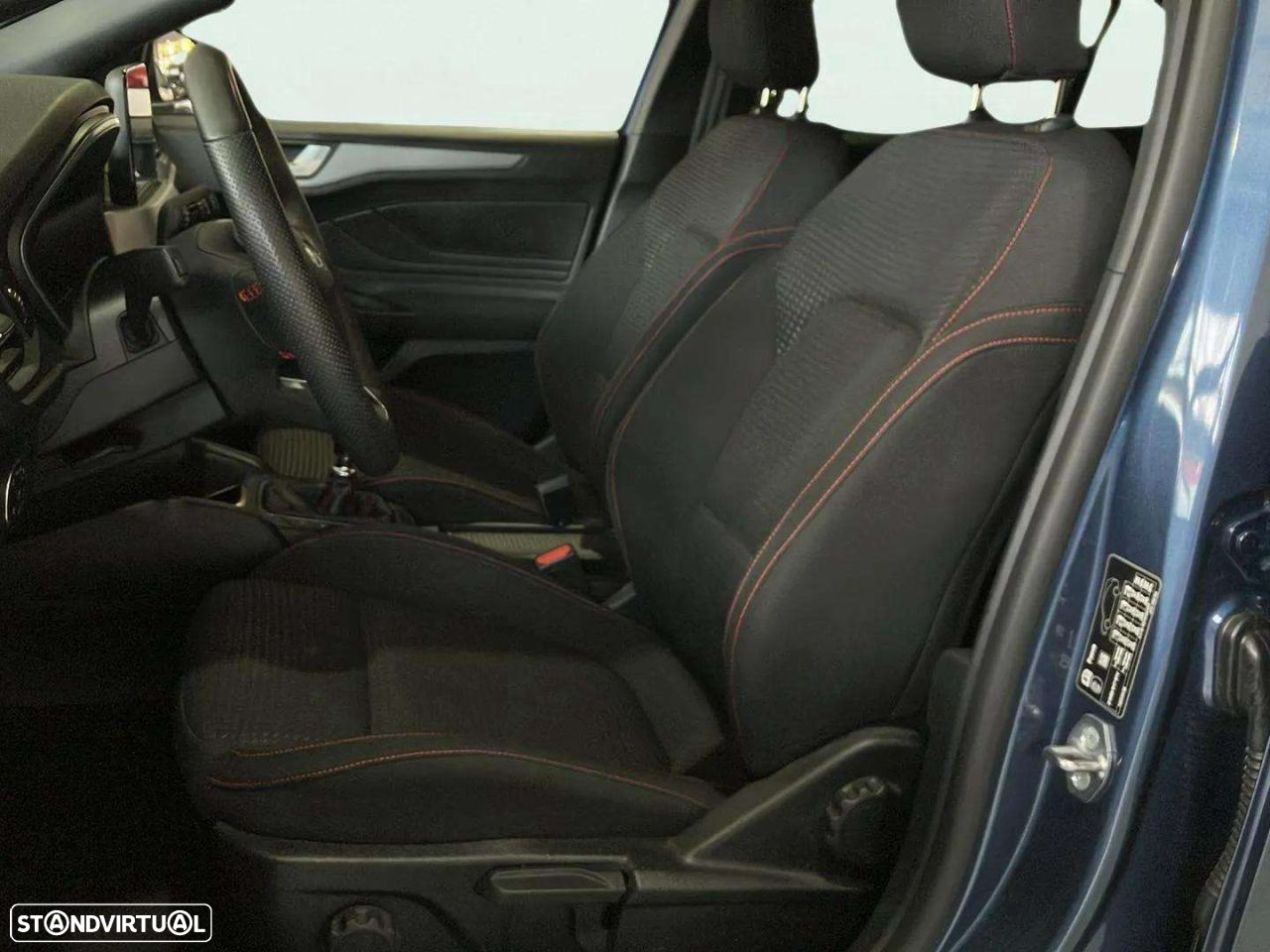 Ford Focus 1.0 EcoBoost MHEV ST-Line - 14