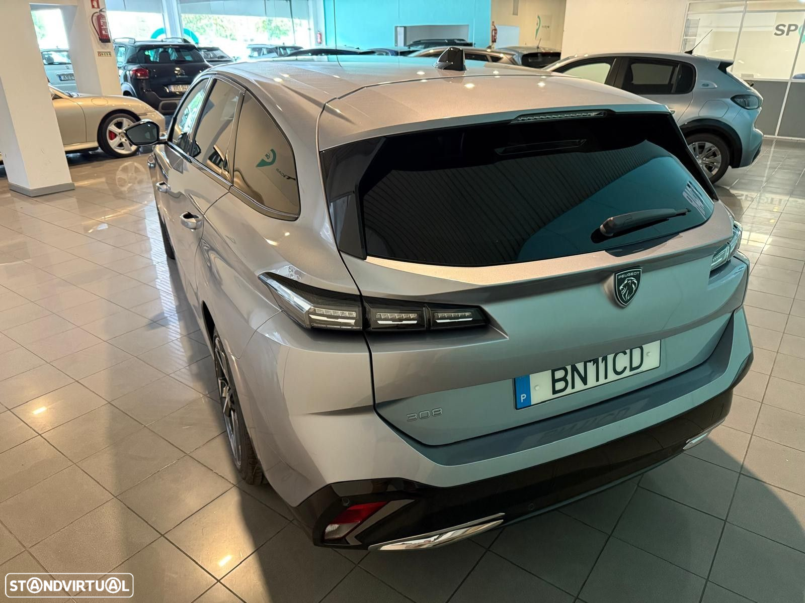 Peugeot 308 SW 1.5 BlueHDi Allure EAT8 - 4