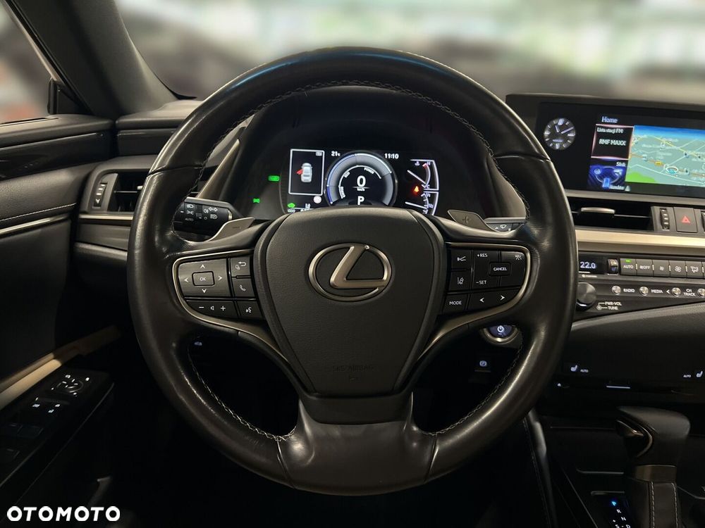 Lexus ES 300h Business Edition - 20