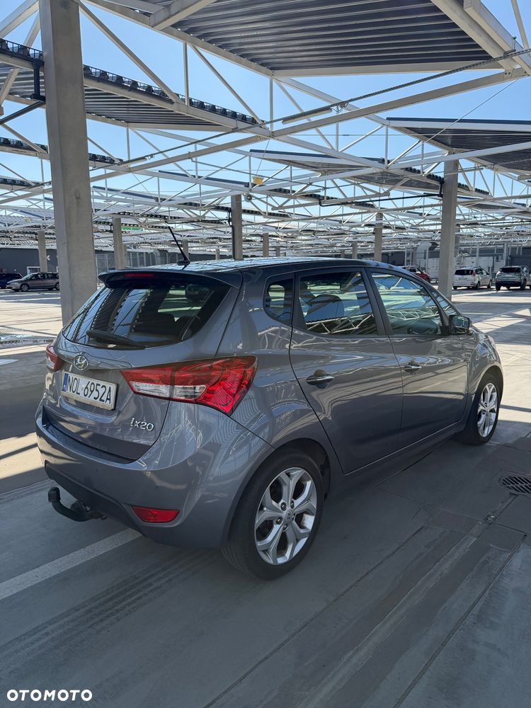 Hyundai ix20 1.4 Premium - 3