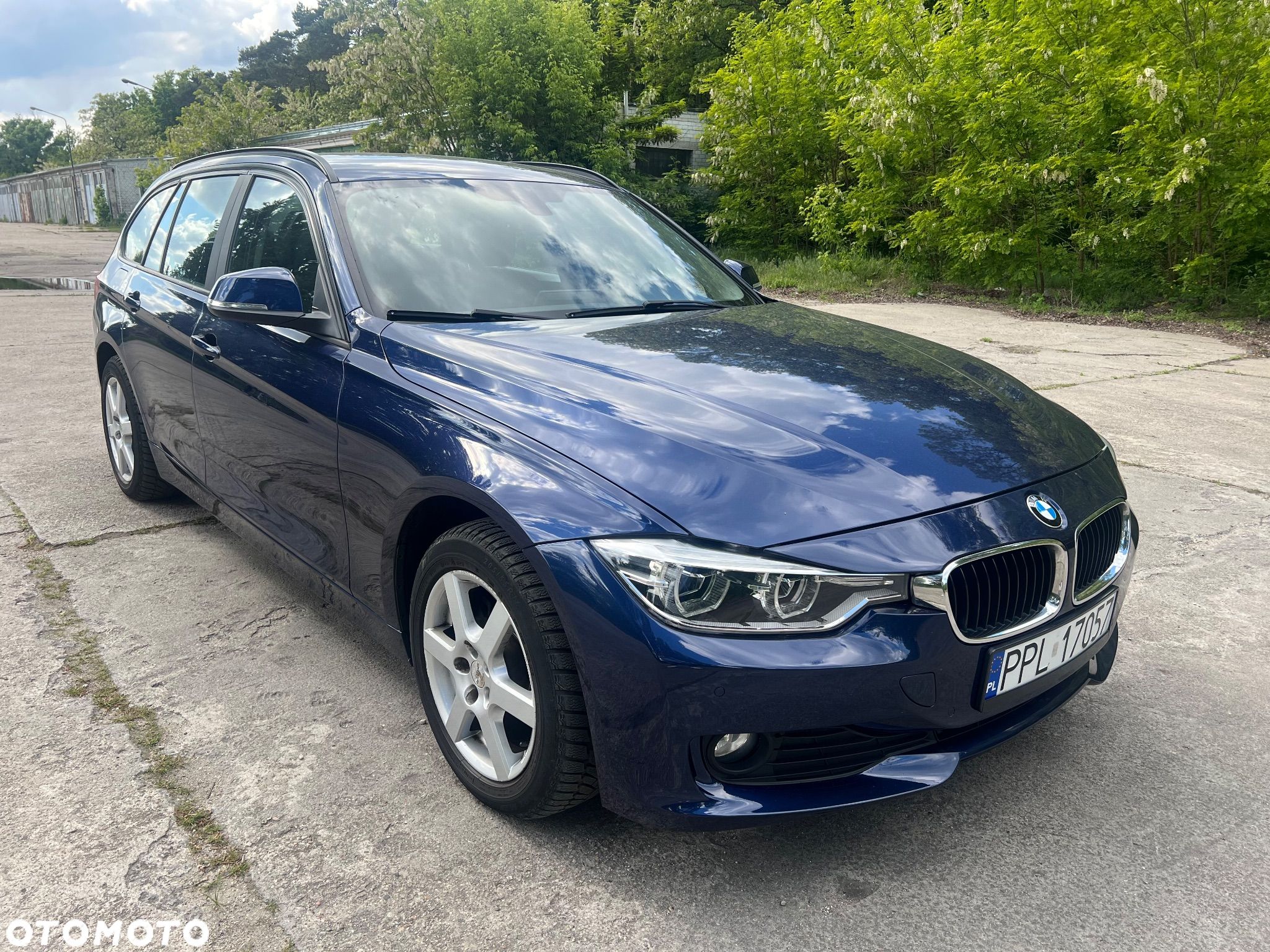BMW Seria 3 318d - 1