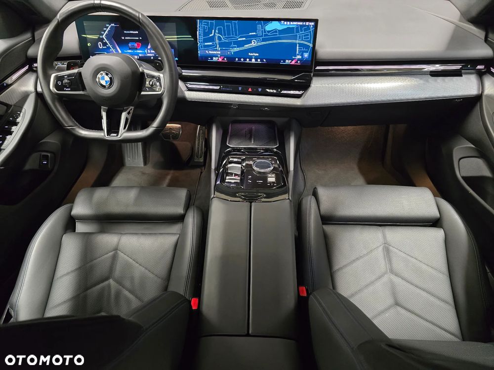 BMW Seria 5 520i mHEV M Sport - 18