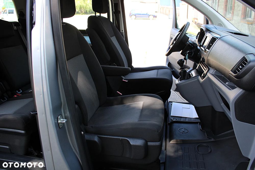 Opel Vivaro - 18