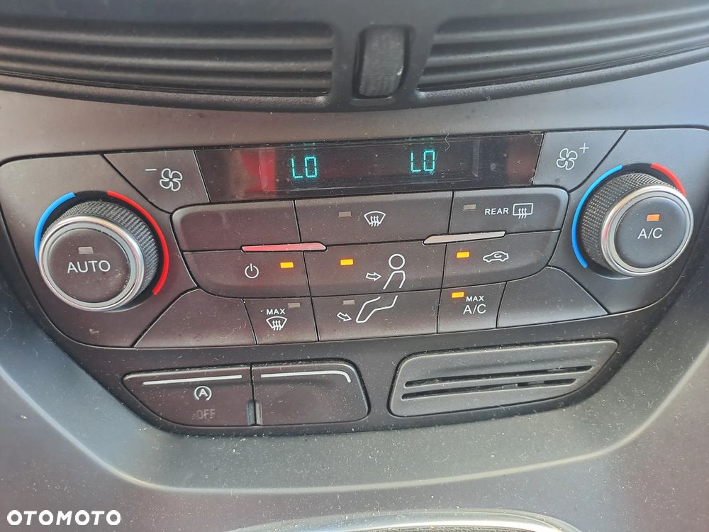 Ford Kuga 2.0 TDCi AWD Titanium - 16