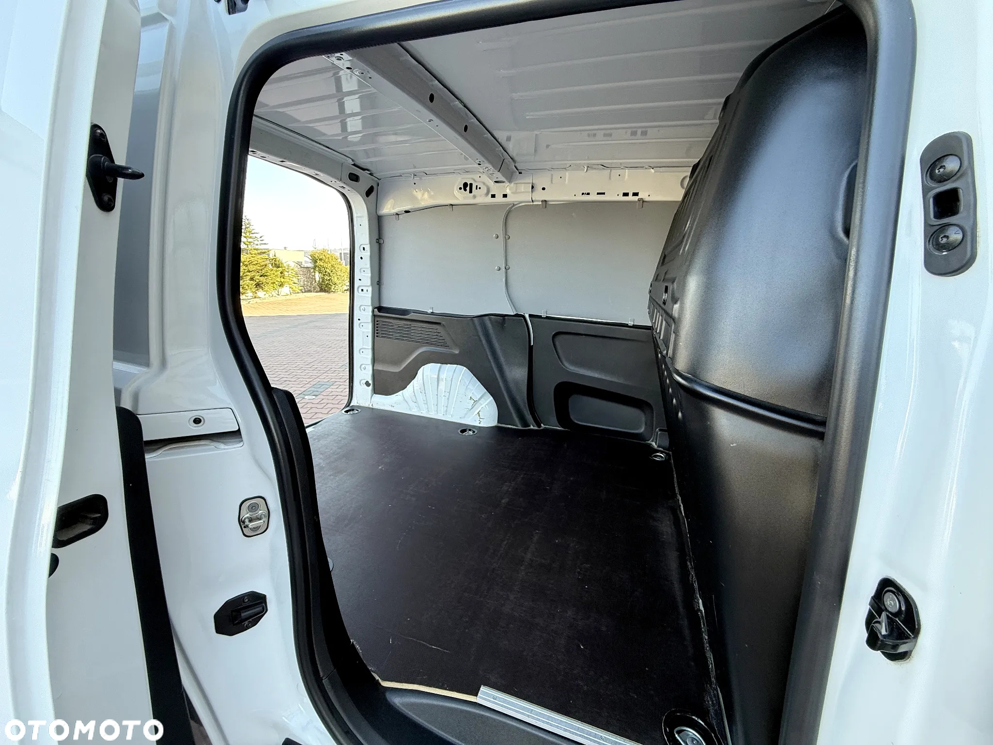 Opel COMBO - 24
