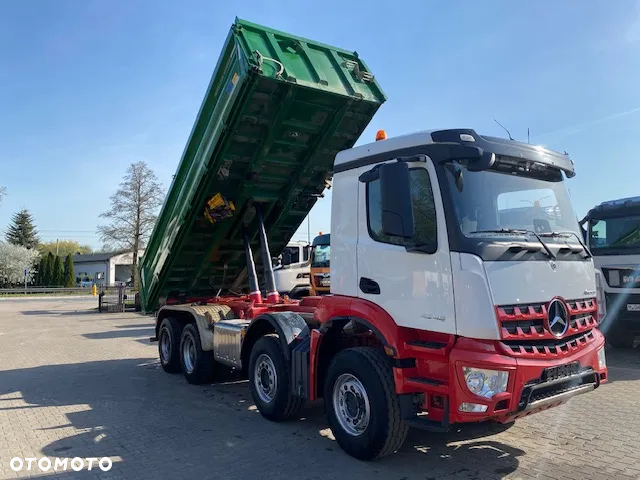 Mercedes-Benz Arocs 3243 8x4 - 12