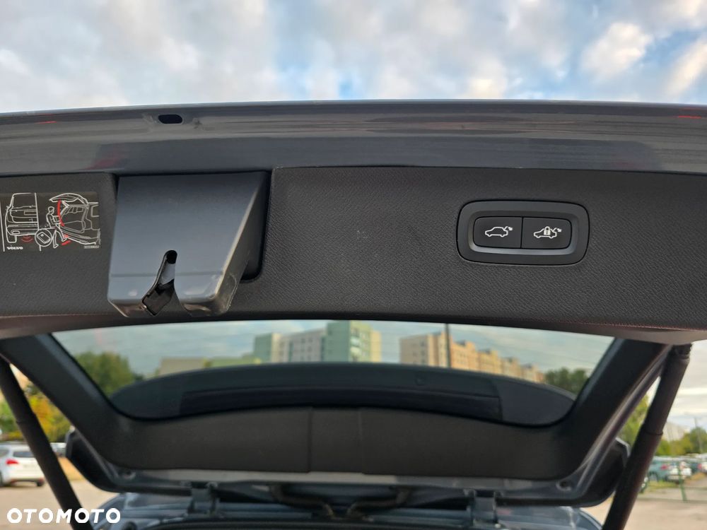 Volvo XC 90 B5 D AWD Inscription 7os - 36