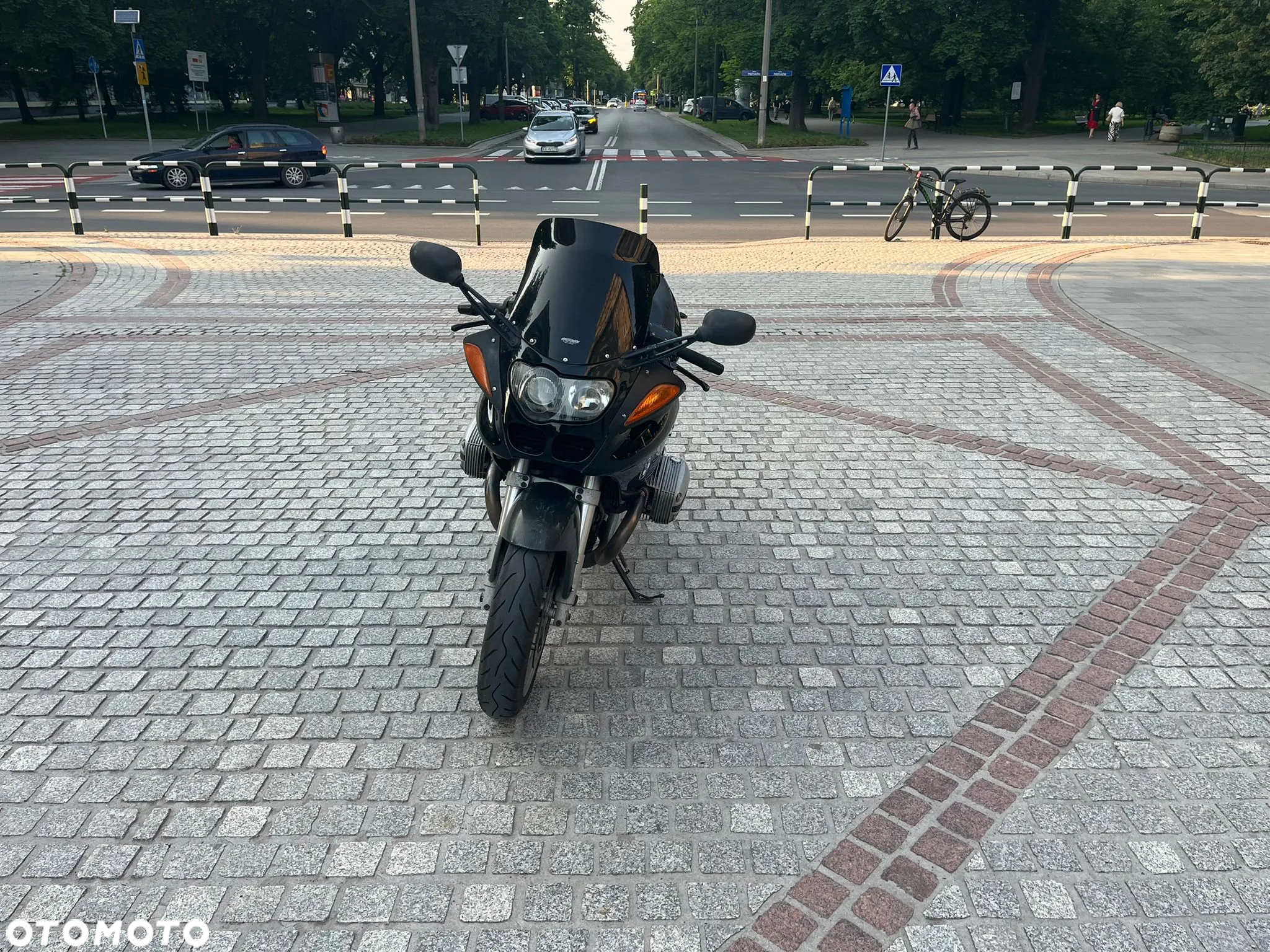 BMW R - 19