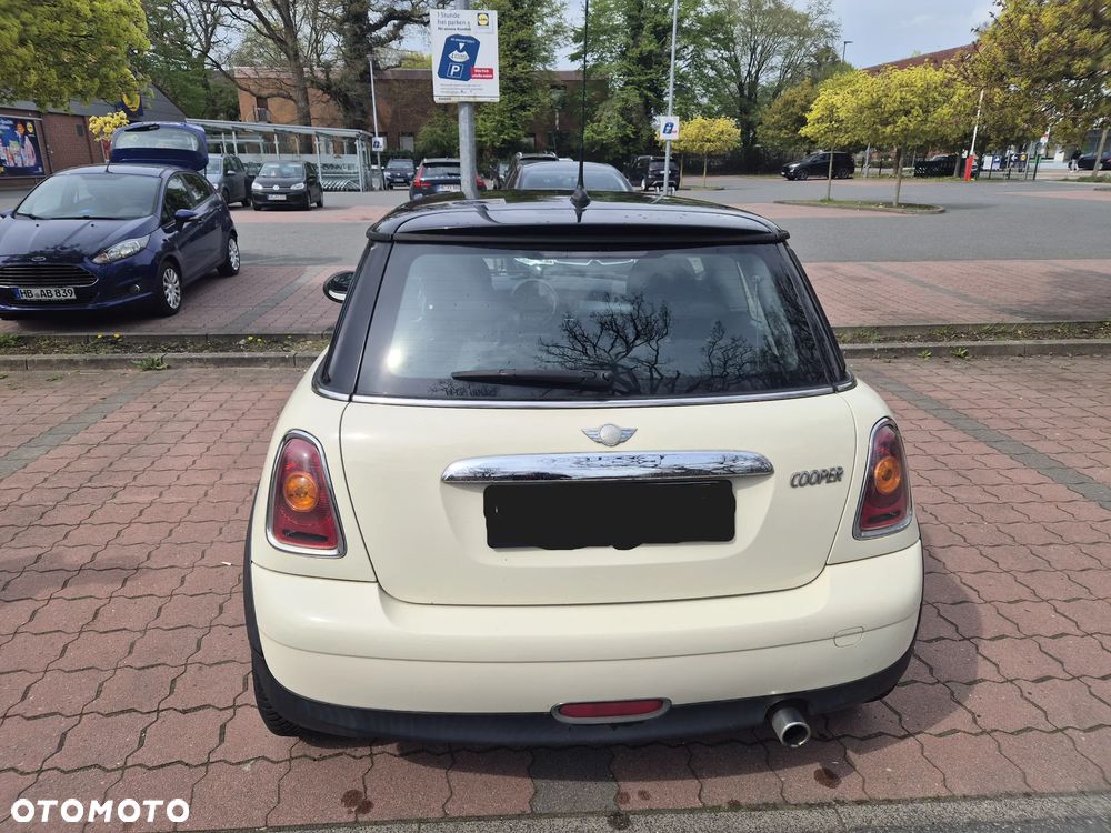 MINI Cooper Standard - 4