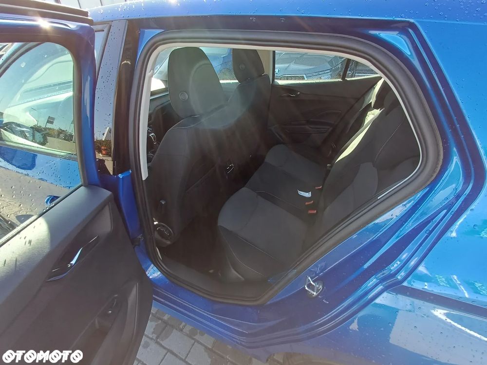 Skoda Fabia 1.0 TSI Drive DSG - 22