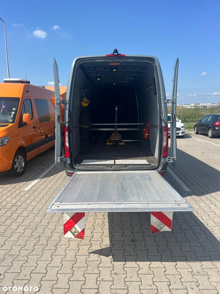 Mercedes-Benz SPRINTER - 8