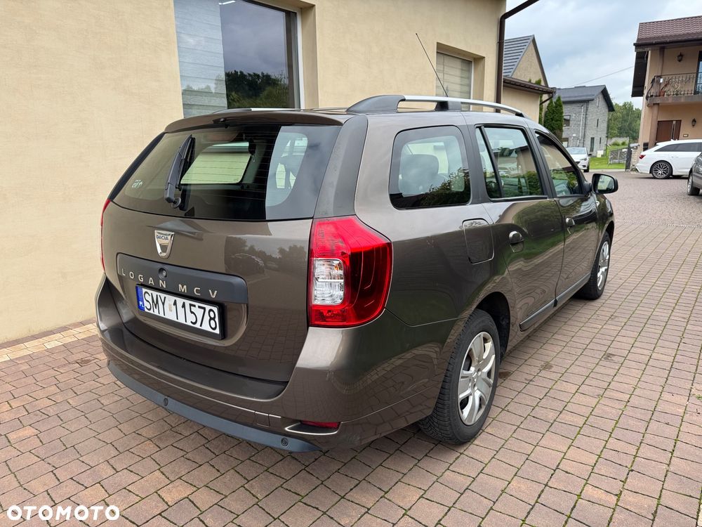 Dacia Logan TCe 90 Celebration - 7