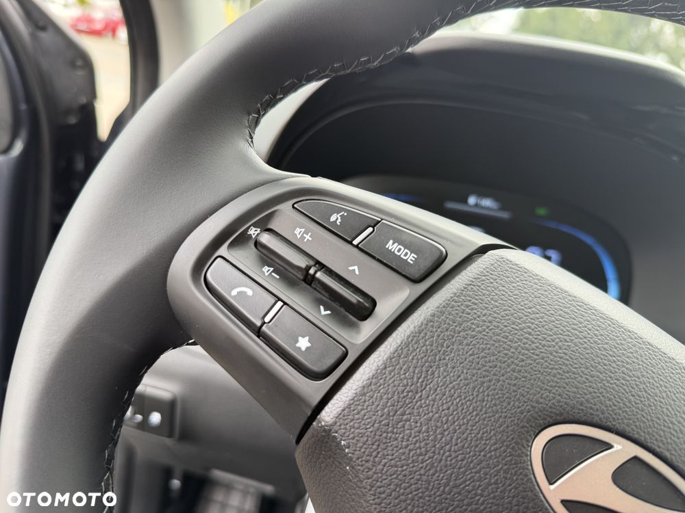 Hyundai i10 1.0 Fifa World Cup Edition - 20