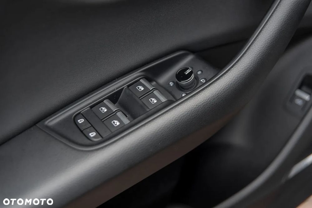 Audi Q8 55 TFSI quattro tiptronic - 15