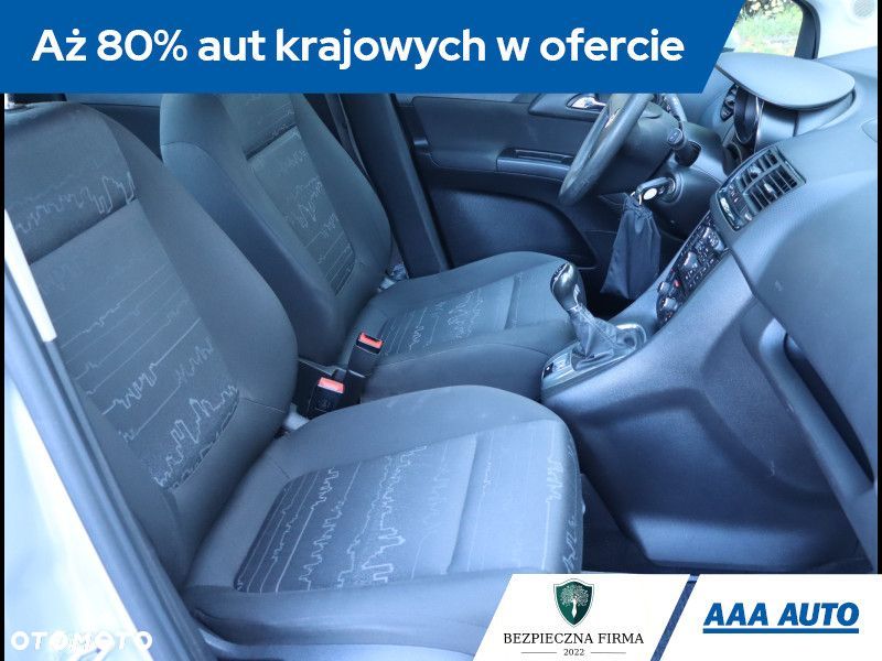 Opel Meriva - 10