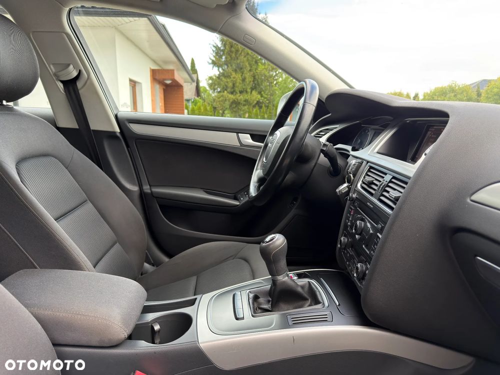 Audi A4 Limousine 1.8 TFSI Ambiente - 37