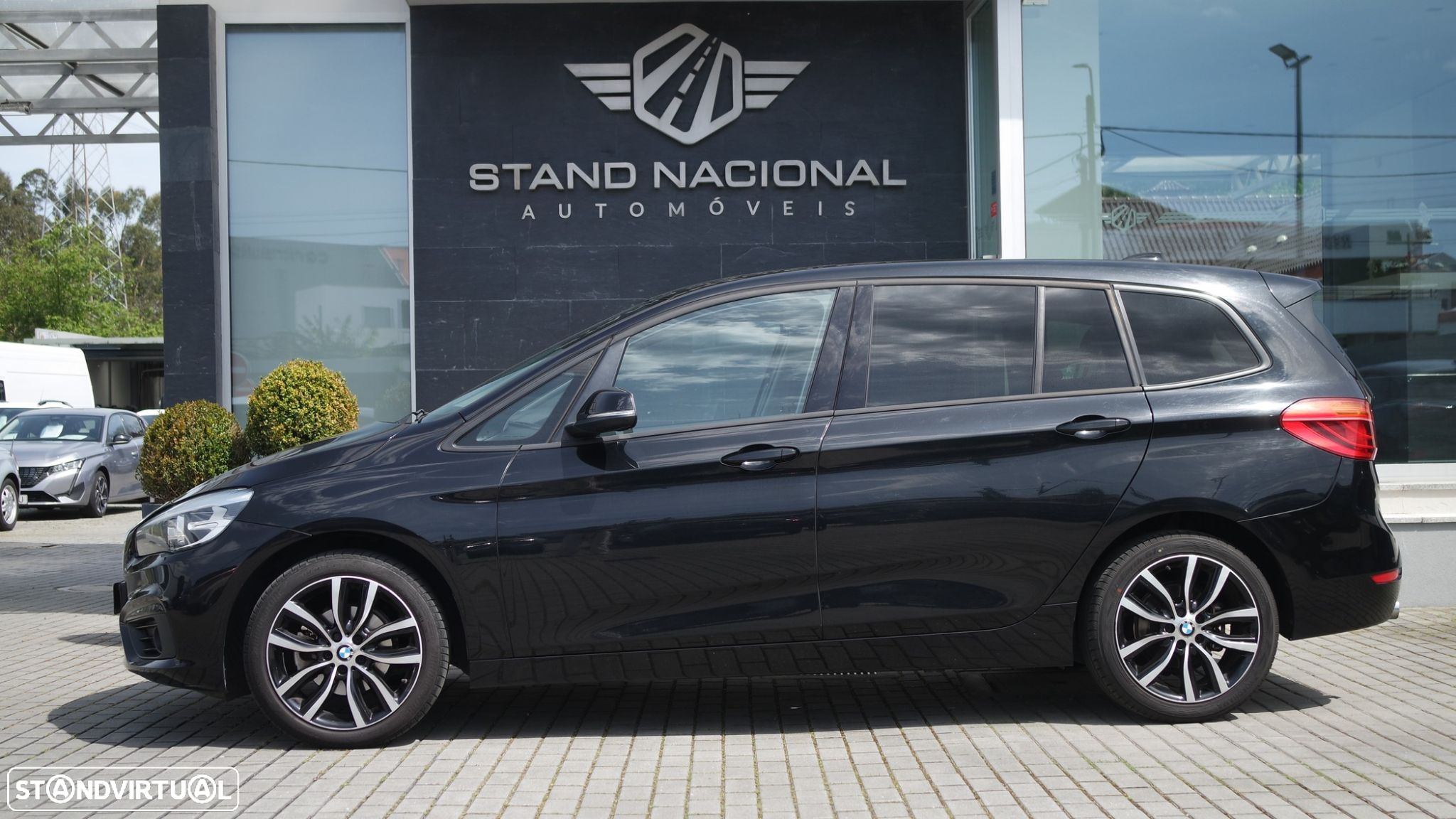 BMW 216 Gran Tourer - 9