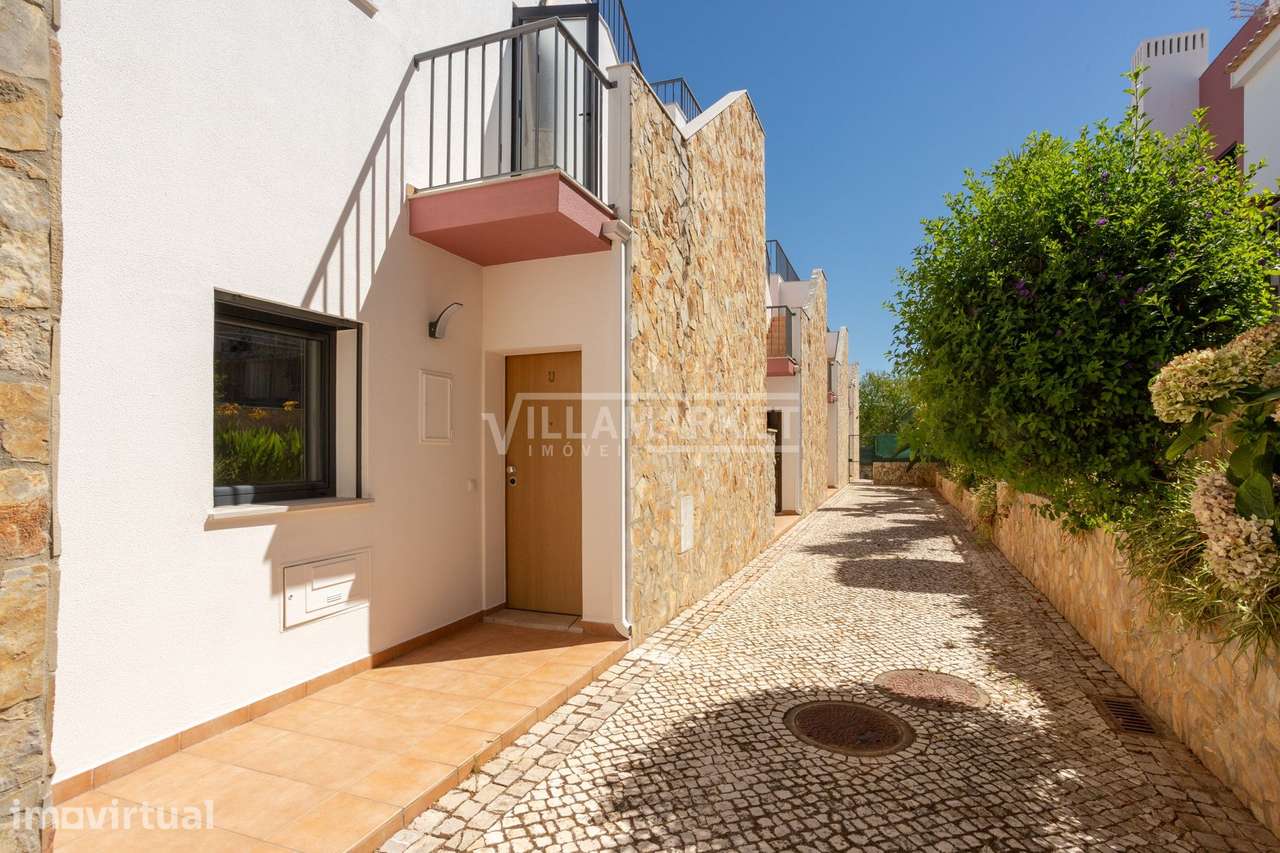 Fantástica Moradia T3 Totalmente Remodelada com Rooftop e Piscina na G - Grande imagem: 4/38