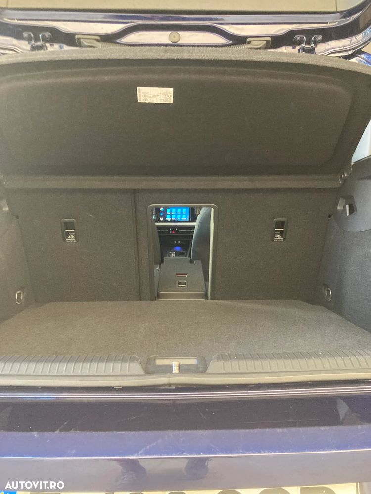 Volkswagen Golf 1.5 eTSI ACT DSG MHEV Life - 27