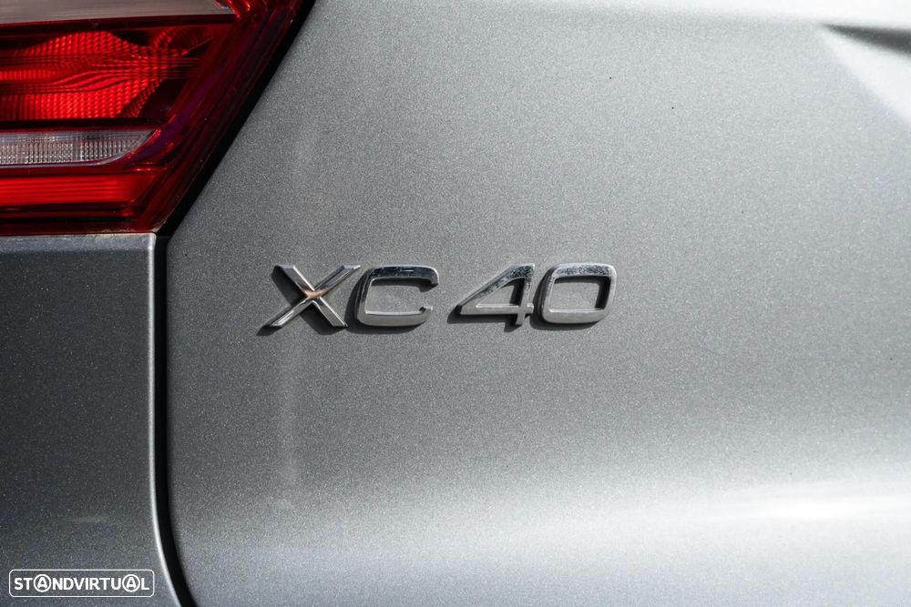 Volvo XC 40 2.0 D3 - 36