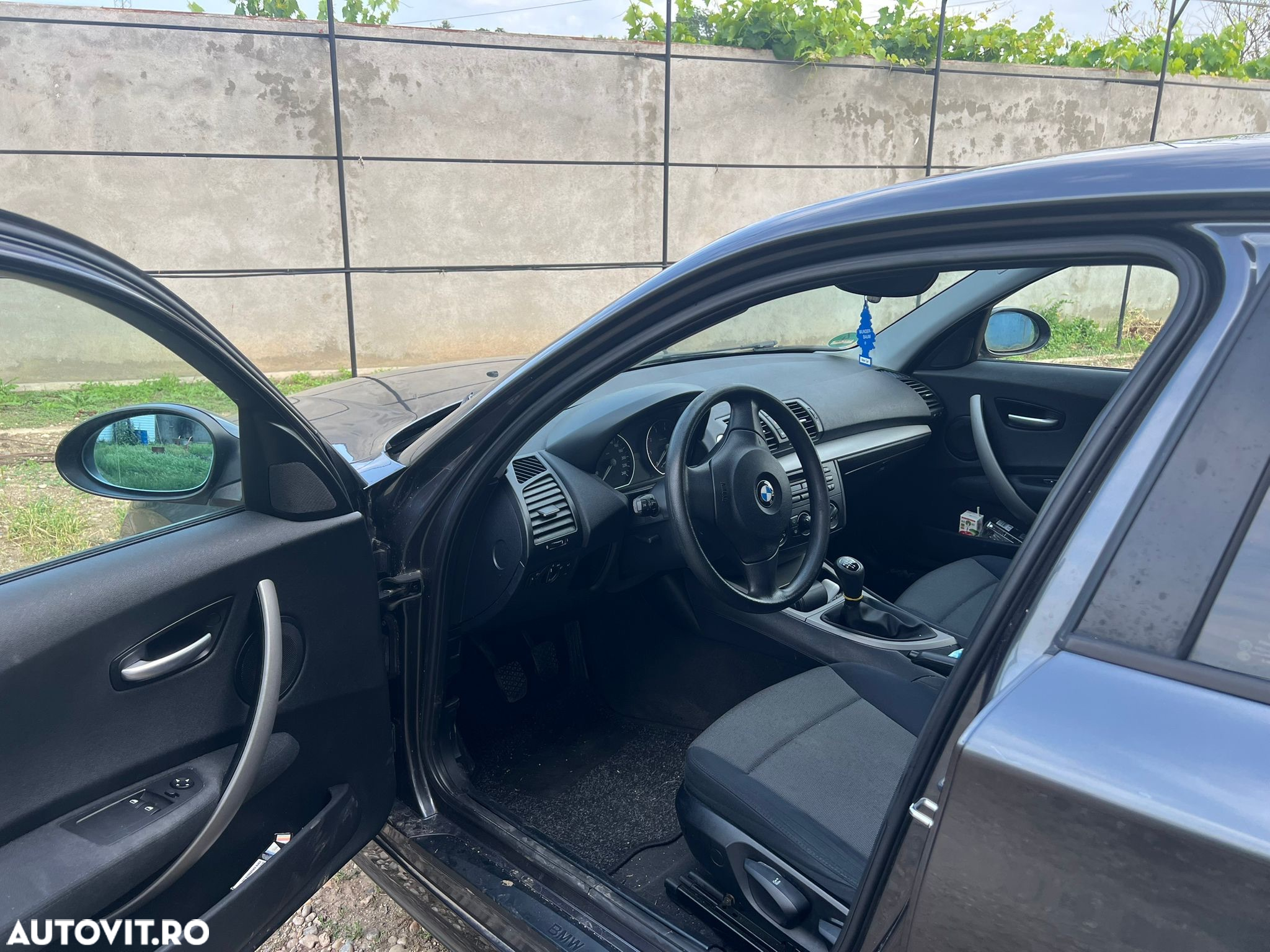 BMW Seria 1 116i - 8