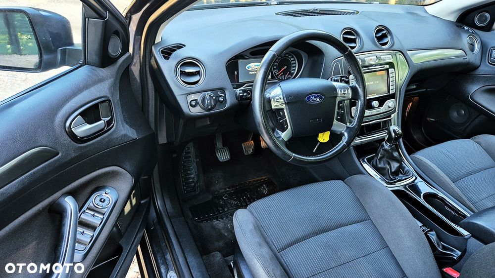 Ford Mondeo 2.0 Ghia X100 / X - 31