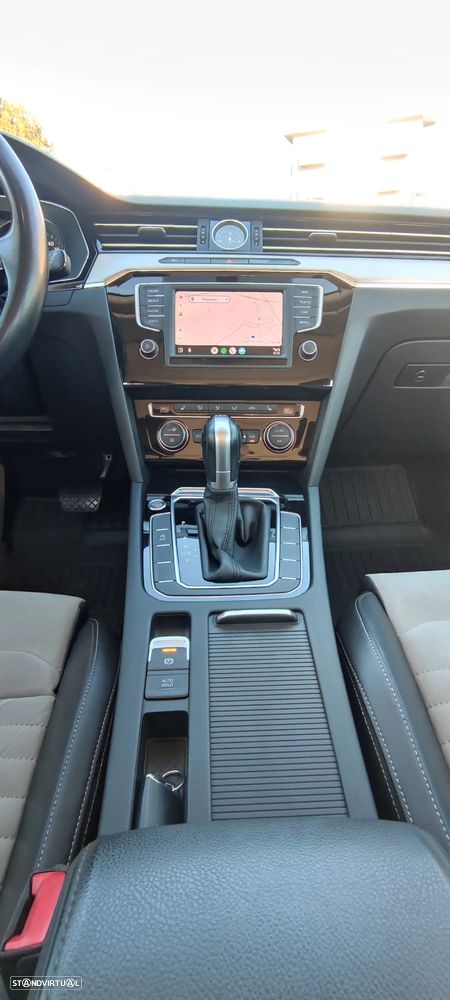 VW Passat Variant 2.0 TDi Highline DSG - 10