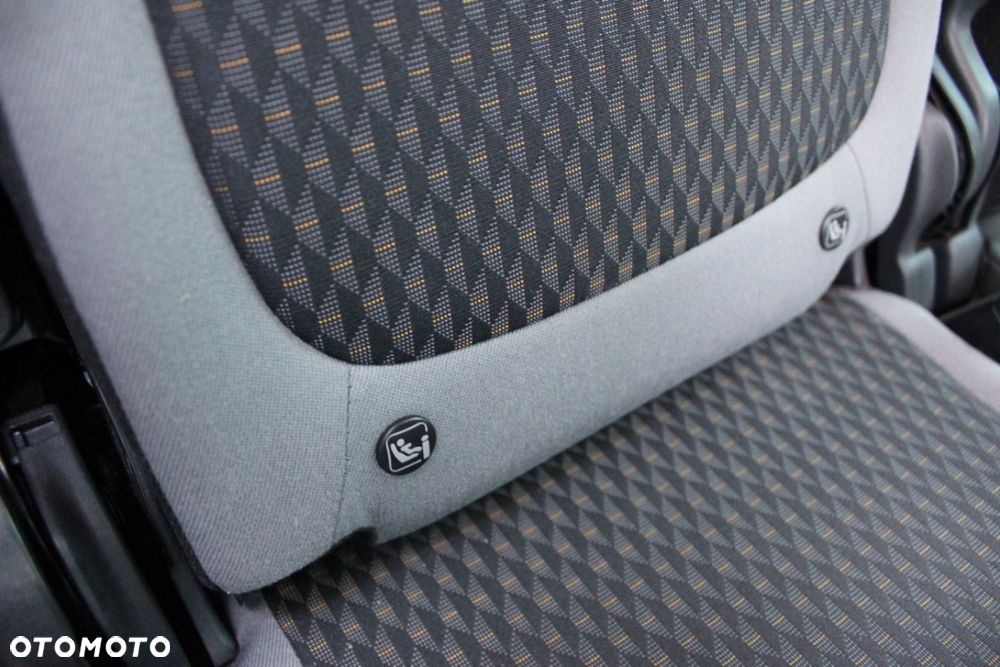 Opel Crossland X - 31