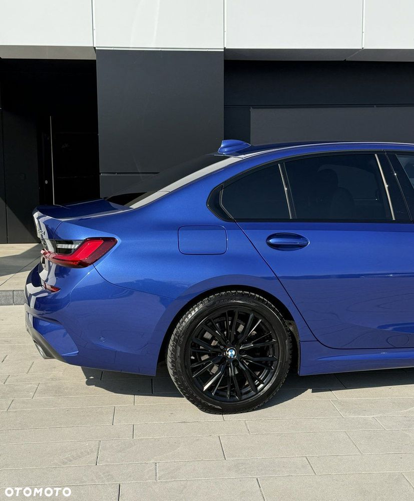 BMW Seria 3 320d xDrive M Sport sport - 30