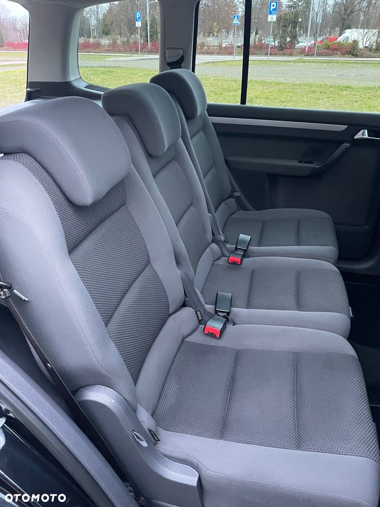 Volkswagen Touran 1.6 TDI DPF BlueMot Trendline - 17