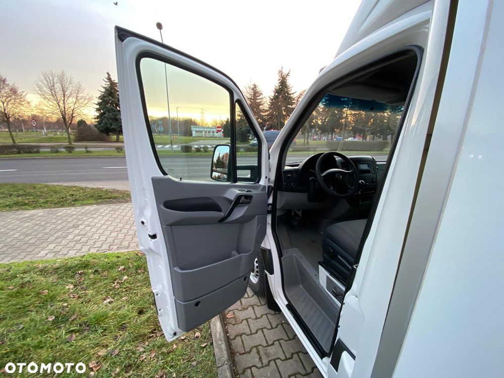 Volkswagen CRAFTER 2,0 TDI 163KM KONTENER 8EP WINDA ZEPRO NISKI PRZEBIEG - 27