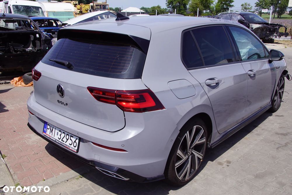 Auto na części - Volkswagen Golf VIII R-Line 1.5 eTSI 150 KM DYFA UUF LA7C 2021R Silnik Skrzynia Drzwi Błotnik Zdezak Klapa Lampa Lusterko Klamka Szyba Deska Kokpit Sterownik Moduł Czujnik Licznik Wyświetlacz Panel Kierownica - 7