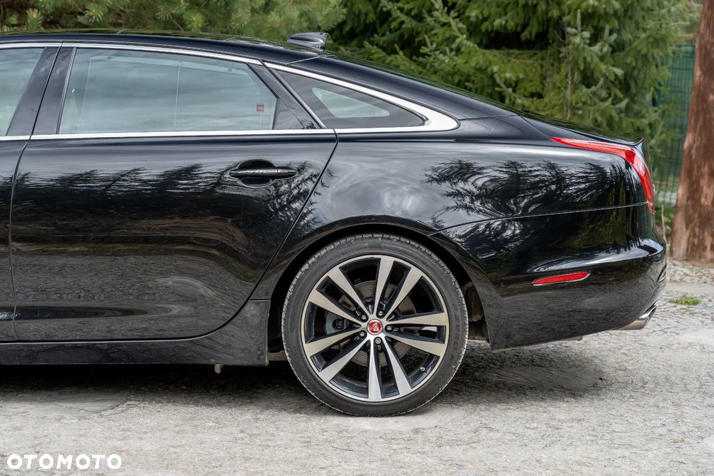 Jaguar XJ 3.0 T AWD Portfolio - 17