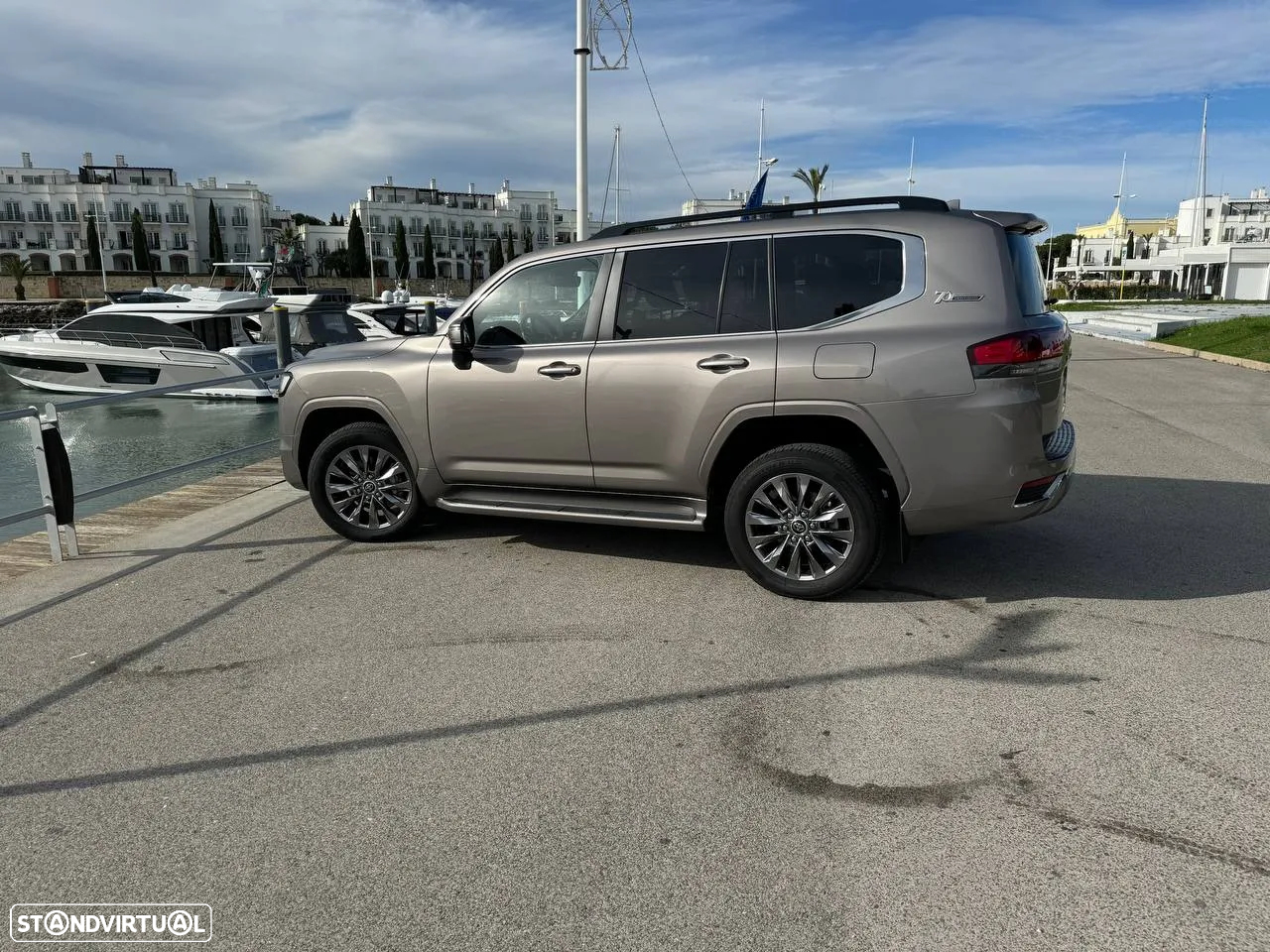 Toyota Land Cruiser - 9