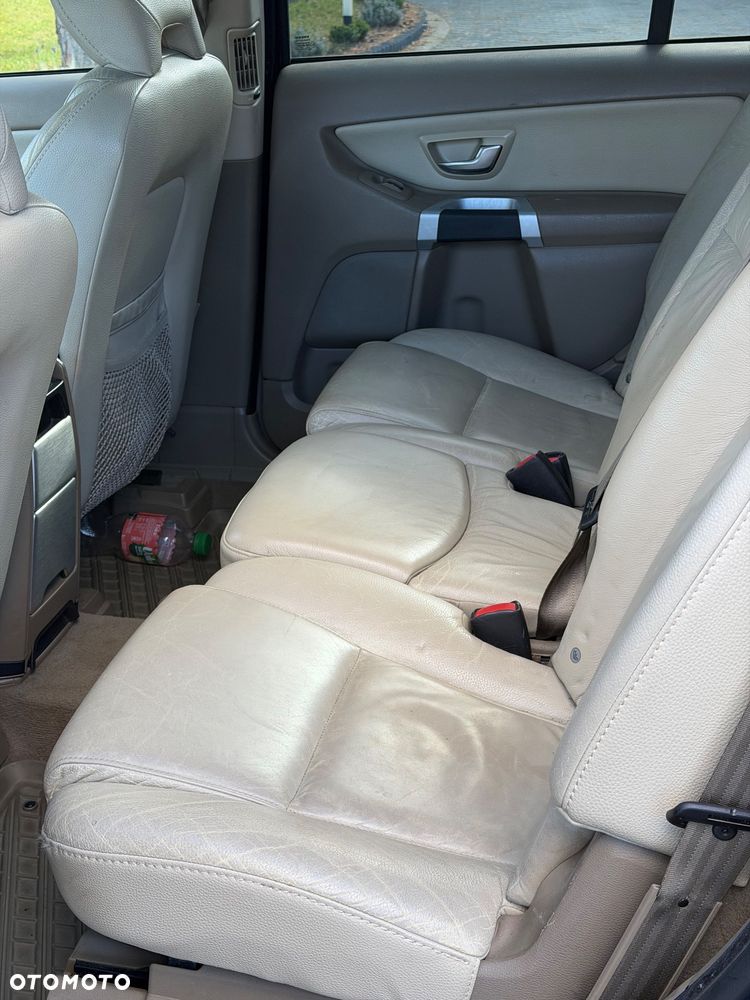Volvo XC 90 - 8