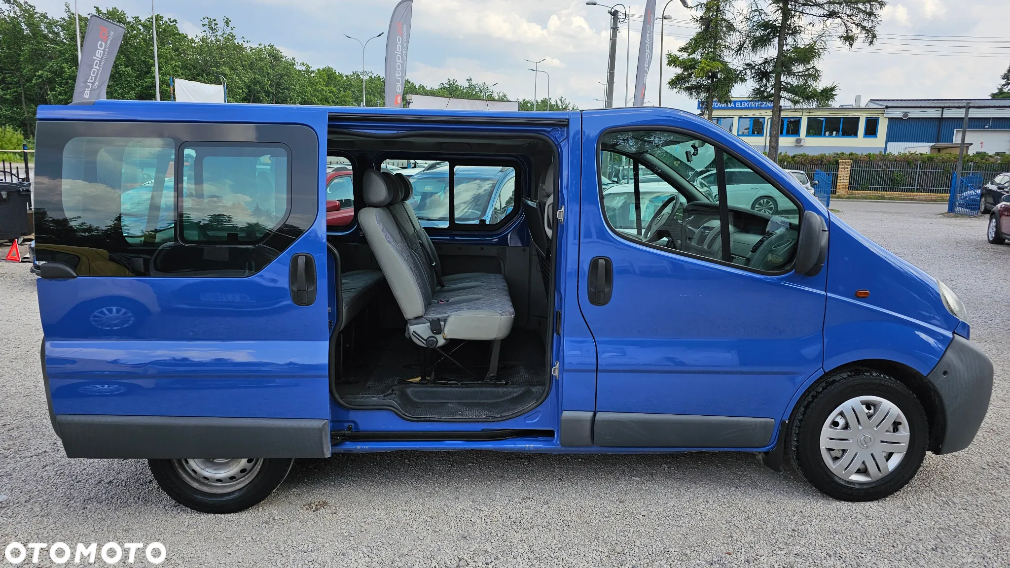 Opel Vivaro DTI Tour - 5