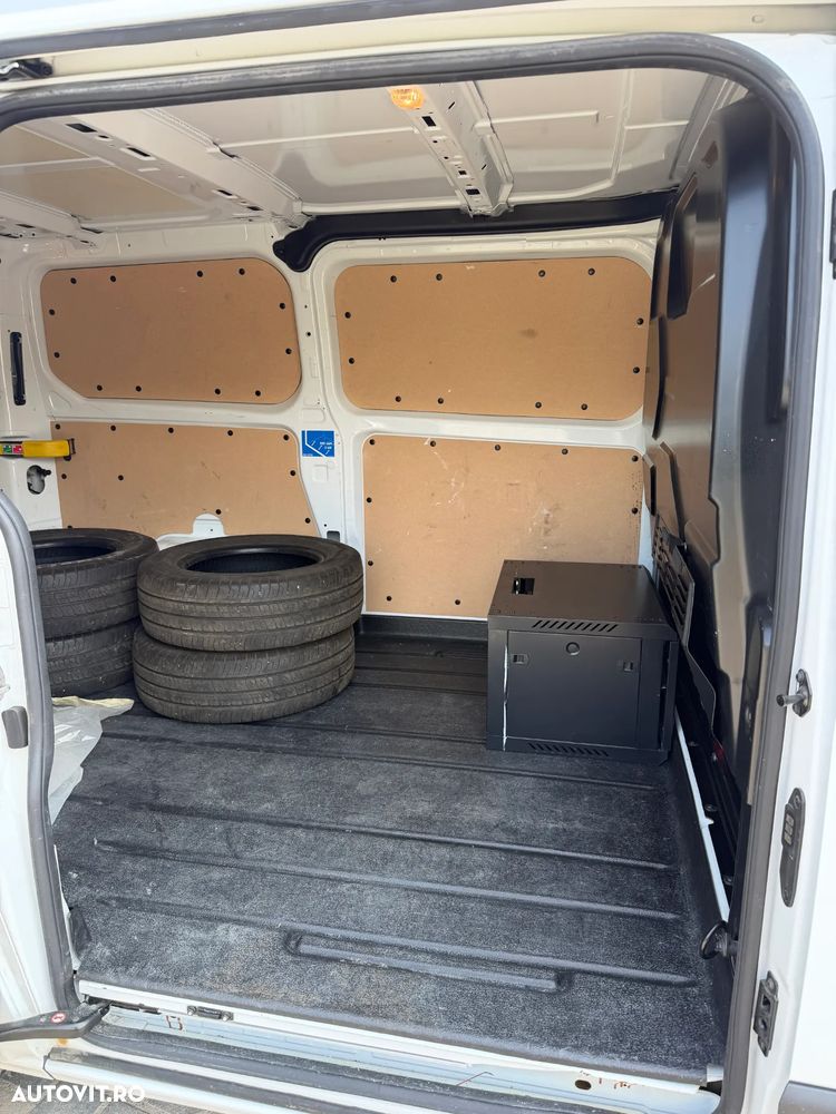 Ford Transit Custom - 12